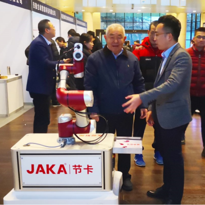 Packing Robot With 6 Axis Robotic Arm Packing Of JAKA Ai 5 Cobot Used For Mobile Phone Package图3