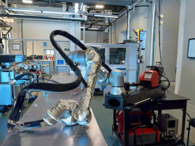 UR Universal Smart Welding Spraying Handing Combot Robot Collaborative Industrial Robot Compact Safe Image 4