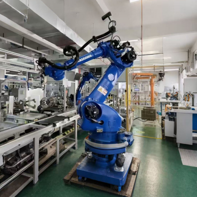 YASKAWA GP400 6 Axis Robot Arm Pick Place Machine 400kg Industrial Handling Robot Image 3