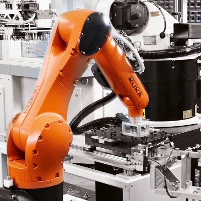 KUKA KR6 R900-2 Highly Flexible Welding & Handling Robot Image 4