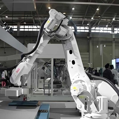 ABB Robot IRB6700-245/3.00 Long-Reach Palletizing Robot for Stacking Image 3