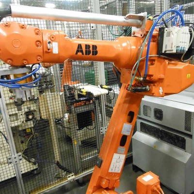 ABB Robot IRB4600-45-2.05 Industrial Robot for Machining & Finishing Tasks Image 2