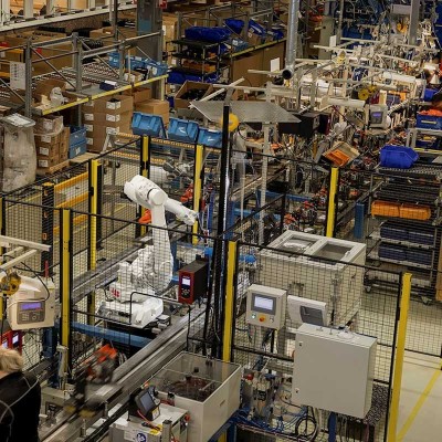 ABB Robot IRB1600 Versatile Robot for Light Welding & Material Handling Image 2