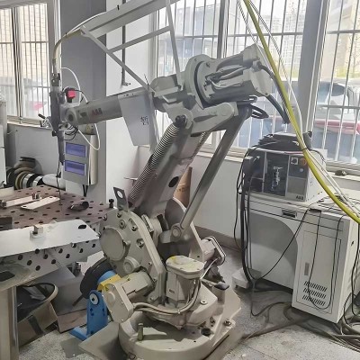 ABB Robot IRB1410 Arc Welding Robot for Automotive & Metal Fabrication Image 3